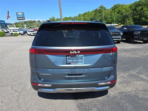 Used 2024 Kia Carnival SX Prestige FWD image 4