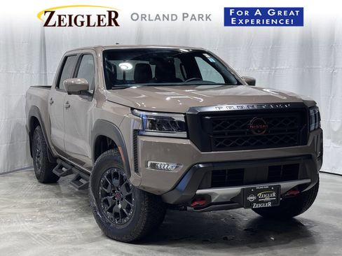 Certified 2022 Nissan Frontier PRO-4X w/ Pro-4X Premium Package image 1
