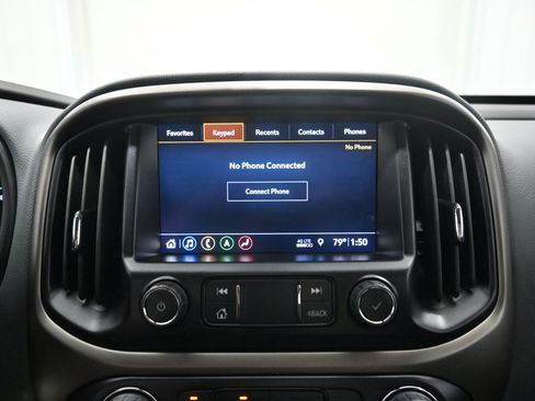 Used 2022 Chevrolet Colorado Z71 AWD/4WD image 12