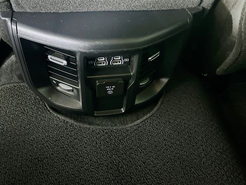 Used 2024 RAM 2500 Laramie image 27