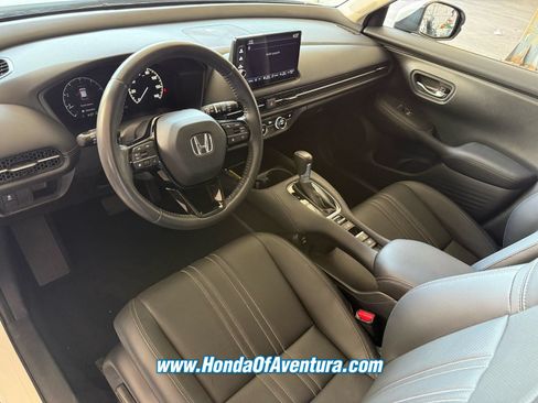 Certified 2024 Honda HR-V EX-L image 20