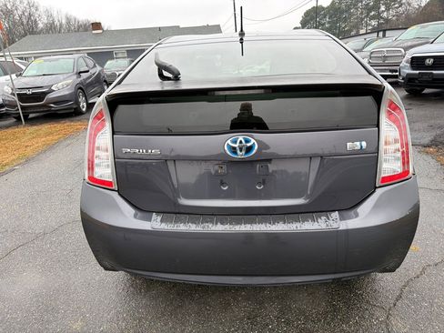 Used 2012 Toyota Prius One image 9