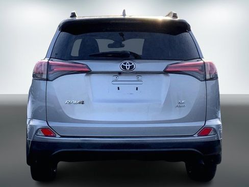 Used 2017 Toyota RAV4 LE image 3