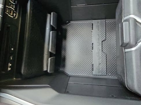 Used 2019 RAM 1500 Big Horn AWD/4WD image 19