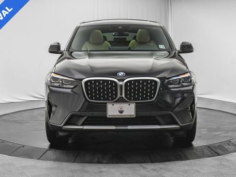Used 2023 BMW X4 xDrive30i w/ Convenience Package image 2