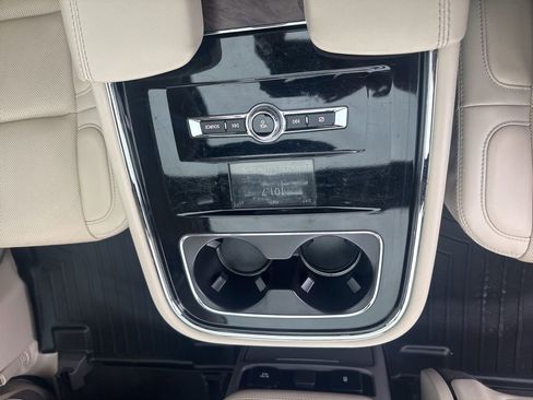 Used 2020 Lincoln Navigator L Reserve w/ Luxury Package image 60