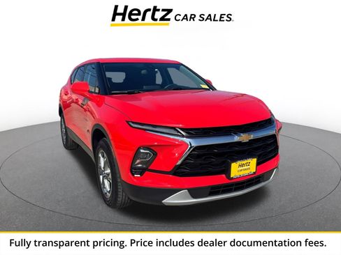 Used 2026 Chevrolet Blazer LT FWD image 1