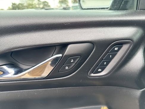 Used 2017 GMC Acadia Denali w/ Technology Package image 14