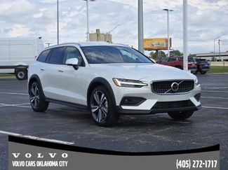 New 2026 Volvo V60 B5 Cross Country Plus w/ Climate Package AWD/4WD video 2