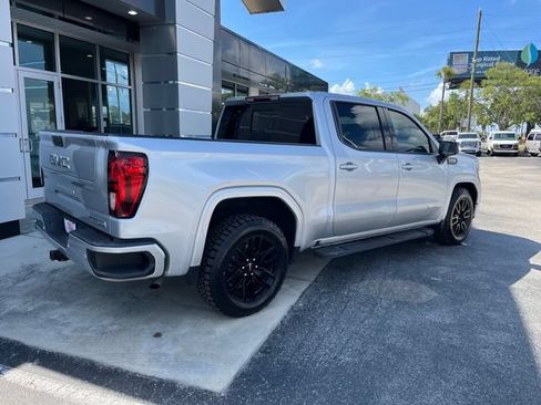 Used 2022 GMC Sierra 1500 Elevation w/ Preferred Package RWD image 9