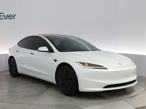 Used 2025 Tesla Model 3 Long Range image 13