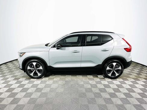 Used 2026 Volvo XC40 B5 Plus w/ Protection Package Premier AWD/4WD image 4