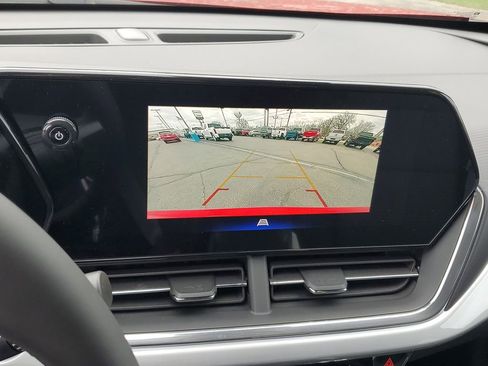New 2026 Chevrolet Trax LT w/ Driver Confidence Package FWD image 29