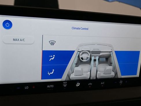 New 2025 Ford Maverick XL image 22