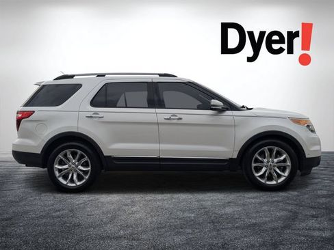 Used 2014 Ford Explorer Limited w/ Equipment Group 302A FWD image 2