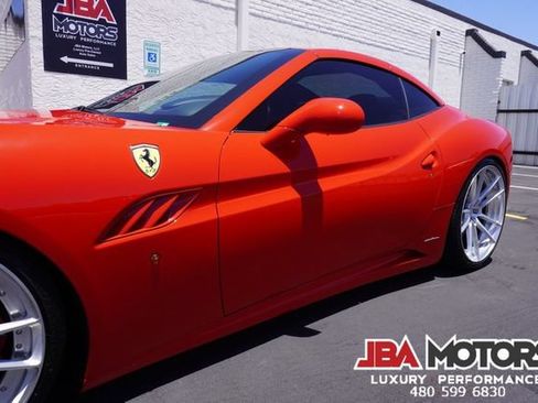 Used 2014 Ferrari California RWD image 39