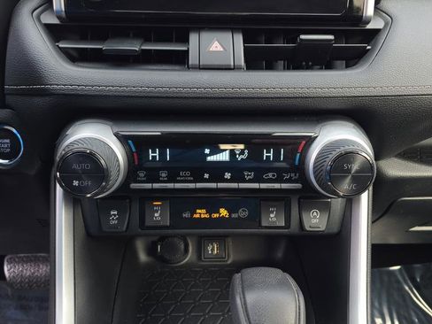 Used 2023 Toyota RAV4 XLE image 24
