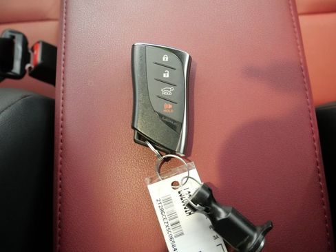 Certified 2025 Lexus NX 350 AWD w/ Accessory Package (2T) image 33