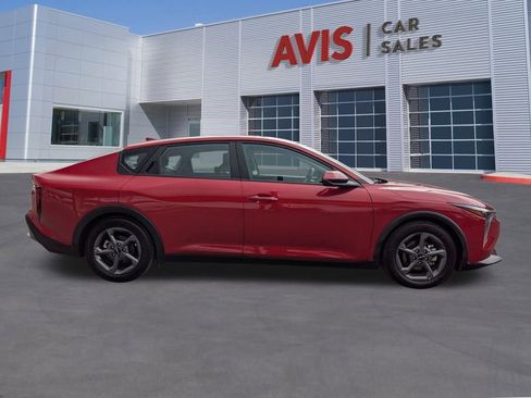 Used 2025 Kia K4 LXS image 7