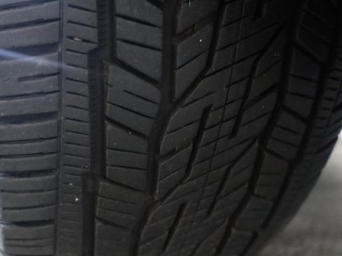 Used 2024 Chevrolet Traverse RS image 31