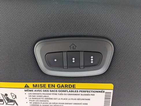 Certified 2026 Chrysler Pacifica Select w/ S Appearance Package image 59