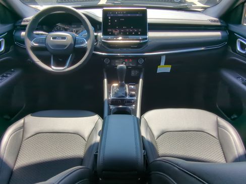 New 2026 Jeep Compass Latitude AWD/4WD image 13