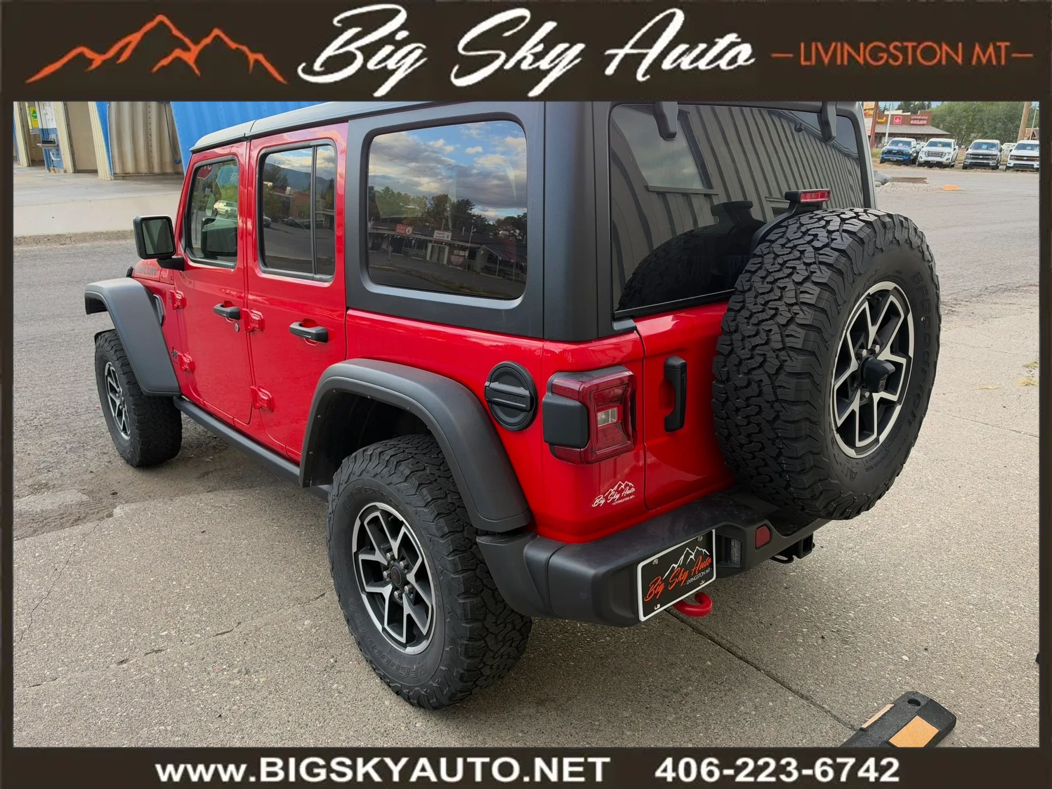Used 2024 Jeep Wrangler Unlimited Rubicon AWD/4WD image 5