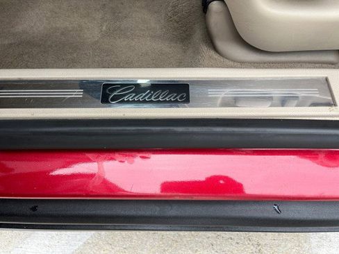 Used 2010 Cadillac SRX Luxury image 43