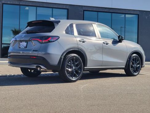 Used 2023 Honda HR-V Sport image 4