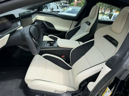 Used 2026 Tesla Model S Plaid AWD/4WD image 12