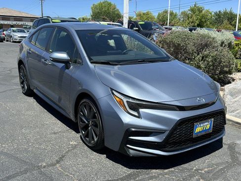 Used 2023 Toyota Corolla SE w/ SE Premium Package FWD image 1