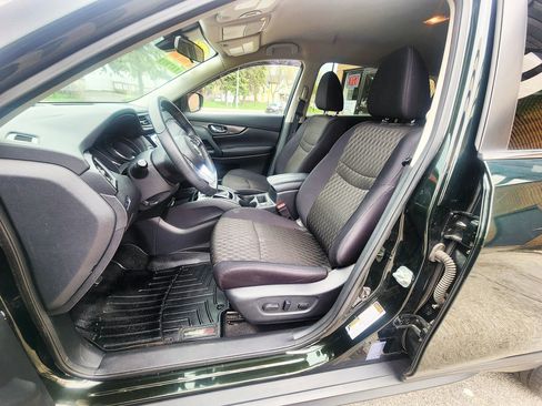 Used 2019 Nissan Rogue SV AWD/4WD image 12