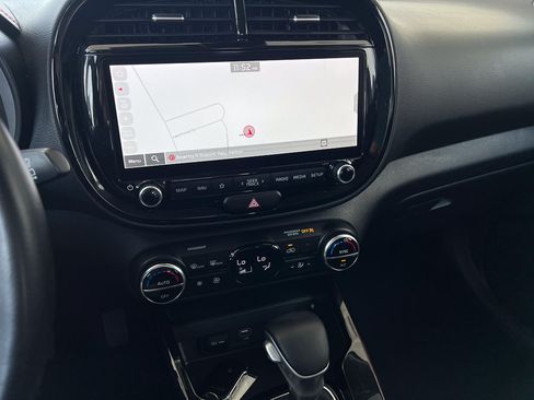 Used 2023 Kia Soul GT-Line FWD image 17