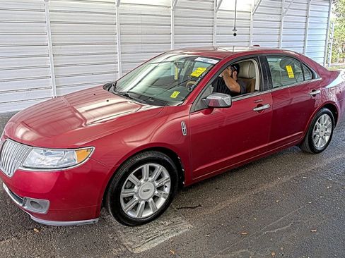 Used 2012 Lincoln MKZ image 1