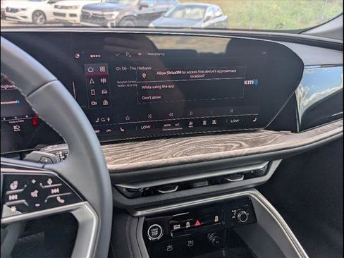 New 2025 Audi Q5 2.0T Premium image 11