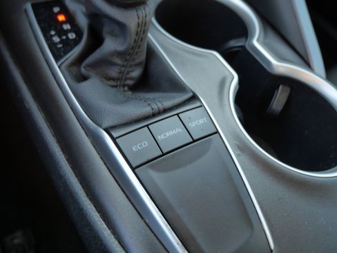 Certified 2024 Toyota Camry LE FWD image 33