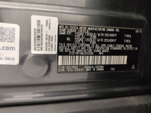 Used 2019 Toyota RAV4 LE AWD/4WD image 33