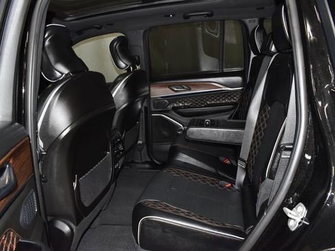 Used 2025 Jeep Grand Cherokee Summit w/ Adv Protech Group IV image 30