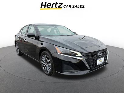 Used 2025 Nissan Altima 2.5 SV