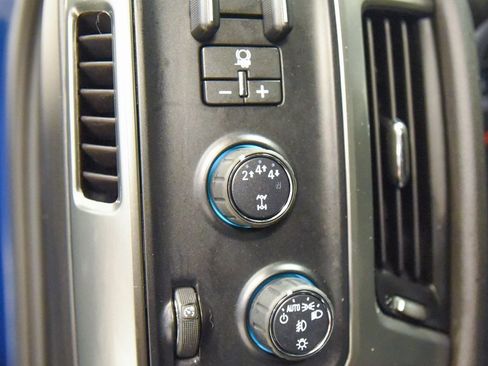 Used 2018 Chevrolet Silverado 2500 LT w/ All Star Edition image 16