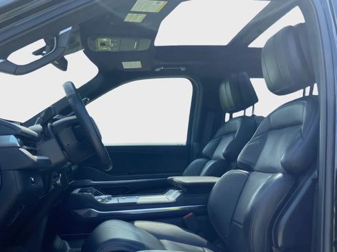 Used 2025 Lincoln Navigator L Reserve w/ Jet Appearance Package AWD/4WD image 15