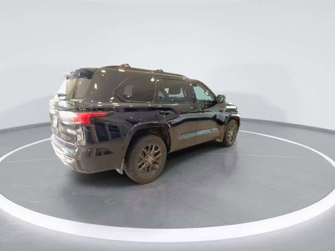 Certified 2023 Toyota Sequoia Platinum AWD/4WD image 8