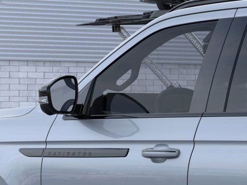 New 2026 Lincoln Navigator Reserve image 20