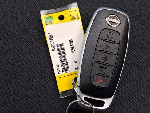 New 2025 Nissan Versa SR w/ Trunk Package image 28