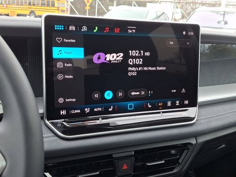 New 2026 Volkswagen Tiguan SE AWD/4WD image 12