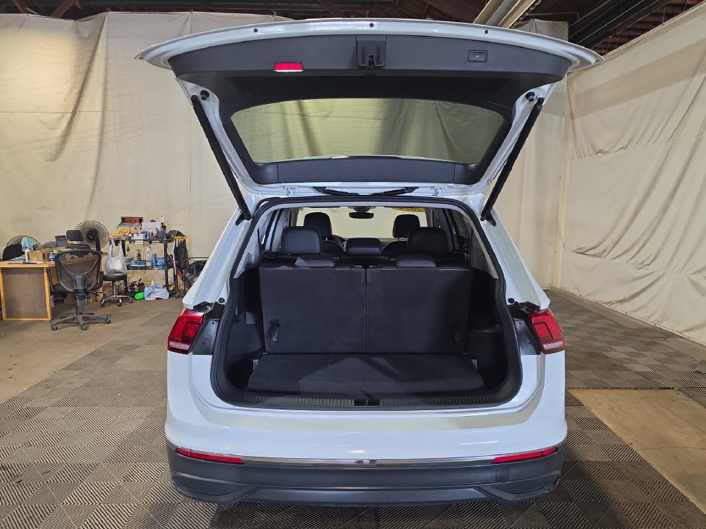 Used 2024 Volkswagen Tiguan SE FWD image 19