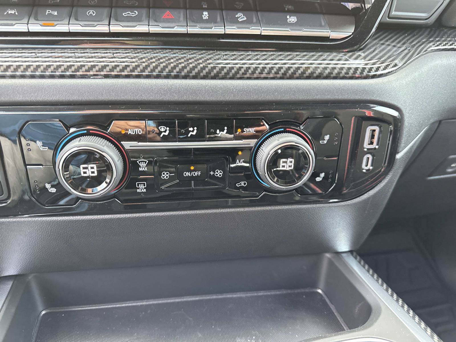 New 2026 Chevrolet Silverado 1500 RST AWD/4WD image 30