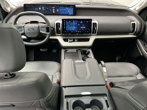 Certified 2025 Ford Expedition Max Active image 4