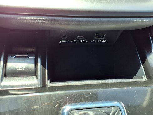 Certified 2025 Subaru Outback Premium AWD/4WD image 8