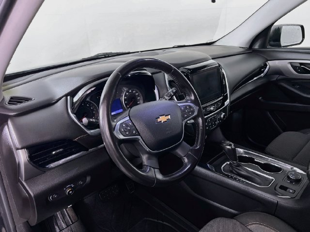 Used 2020 Chevrolet Traverse LT w/ Driver Confidence II Package AWD/4WD image 10